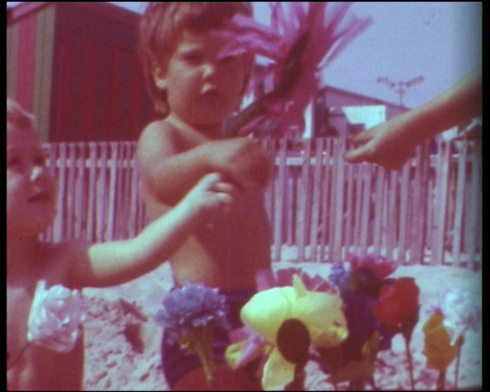 F01558_00_01_32_24_Still002