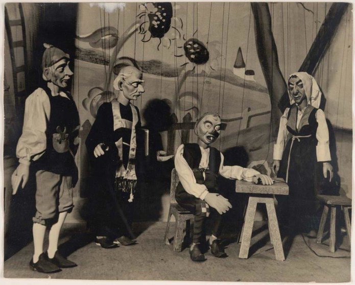 Scene-uit-De-klute-van-Nu-Noch-1943