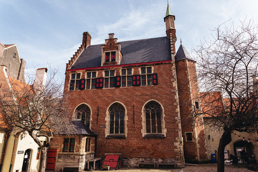 Katharinazaal-in-binnentuin-Huis-van-Alijn