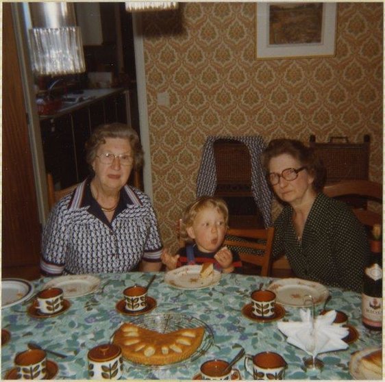 Verjaardagsfeest-van-kindje-Sinaai-1979