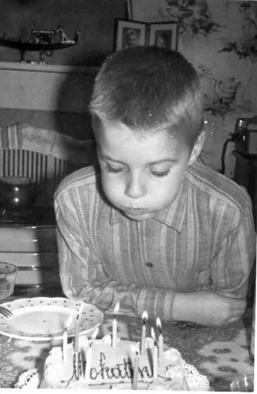 Acht-kaarsjes-uitblazen